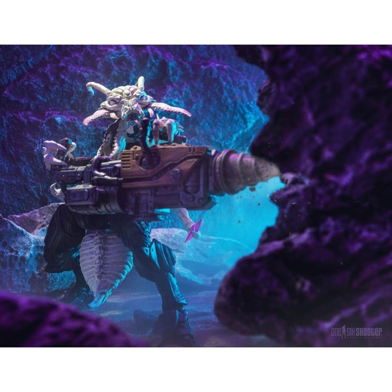 Cosmic Legions Outpost Zaxxius Action Figure Sphexxian Mine Worker (Deluxe) 15 cm